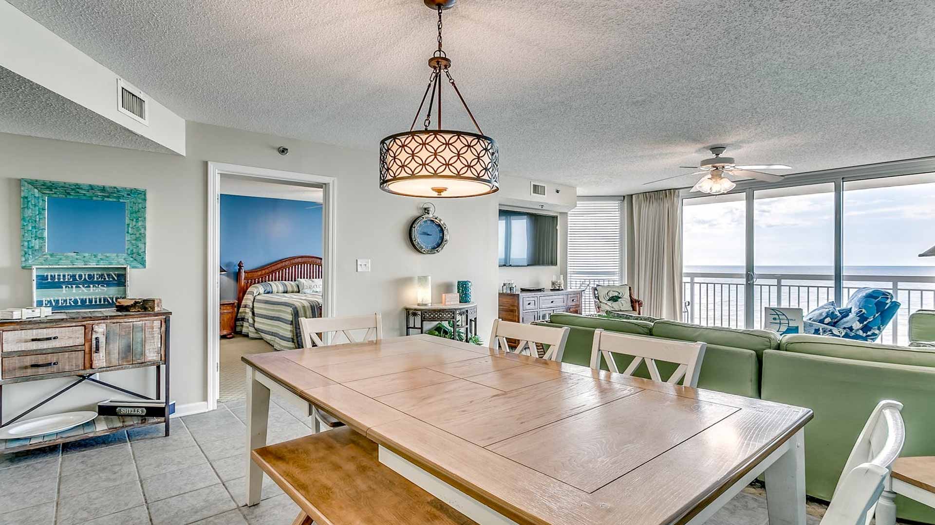 Crescent Shores Dining Room